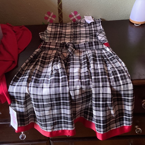 Dress - Picture 5 of 8